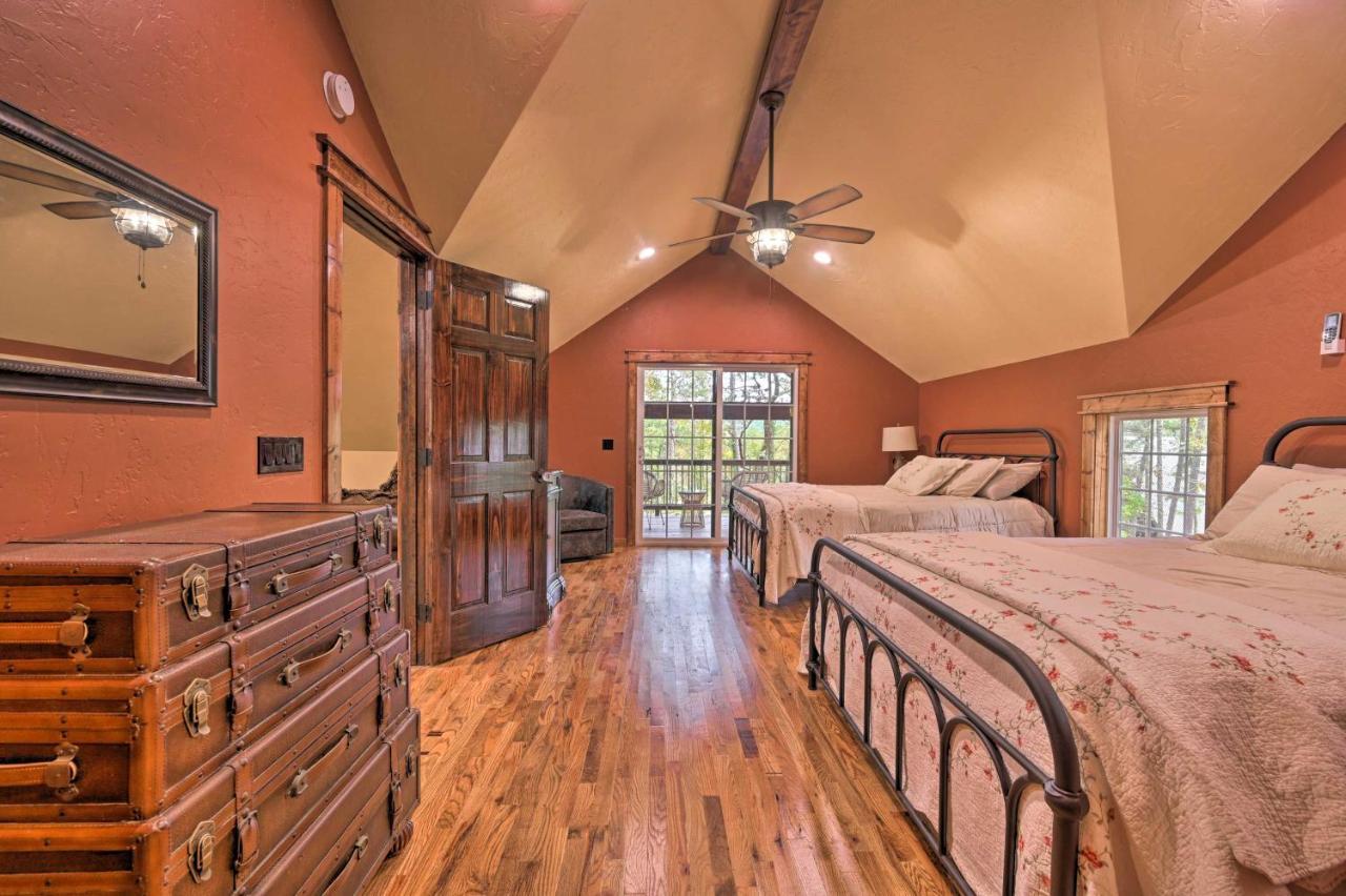 Tudor-Style Broken Bow Cottage With Hot Tub And Decks! Stephens Gap Εξωτερικό φωτογραφία