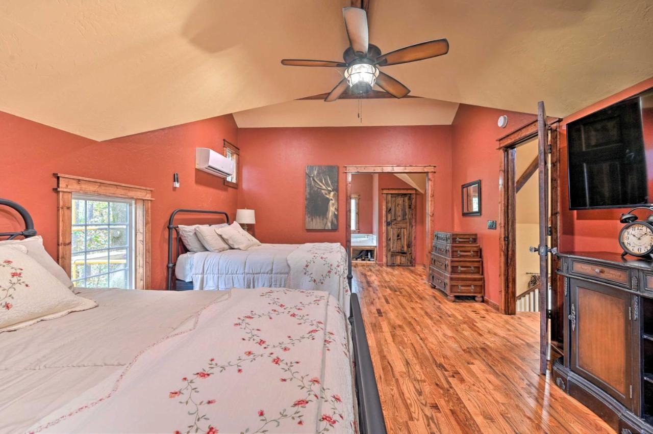 Tudor-Style Broken Bow Cottage With Hot Tub And Decks! Stephens Gap Εξωτερικό φωτογραφία