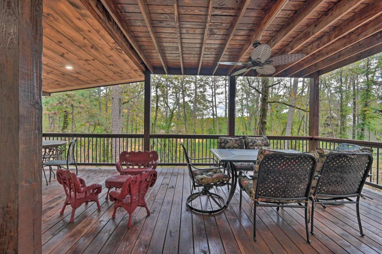 Tudor-Style Broken Bow Cottage With Hot Tub And Decks! Stephens Gap Εξωτερικό φωτογραφία